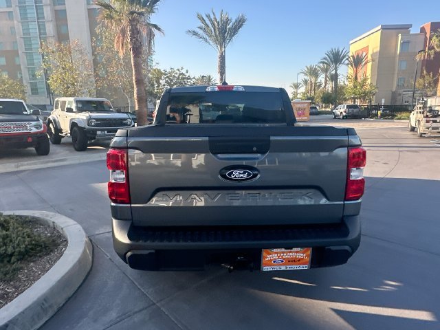 New 2026 Carbonized Gray Metallic Ford XLT image 6
