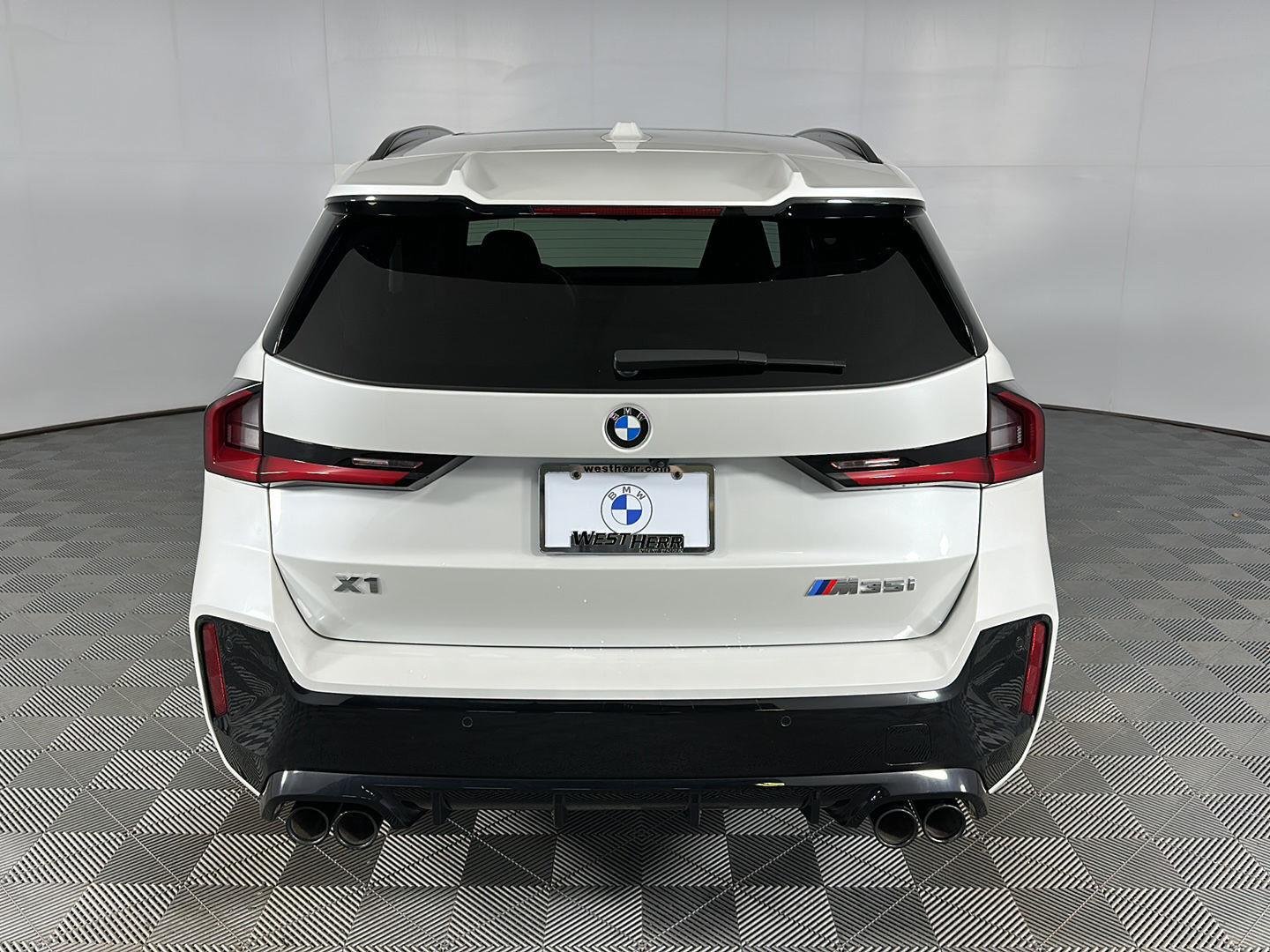 Used 2024 Mineral White Metallic BMW M35i image 24