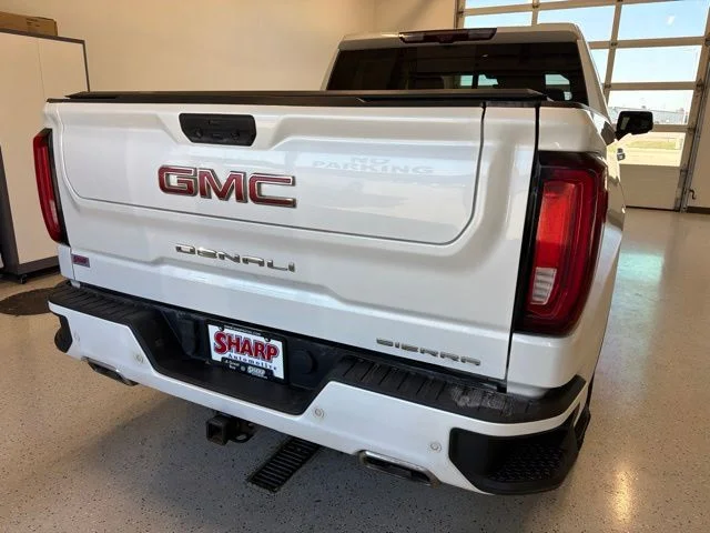 Used 2023 White GMC Denali image 9