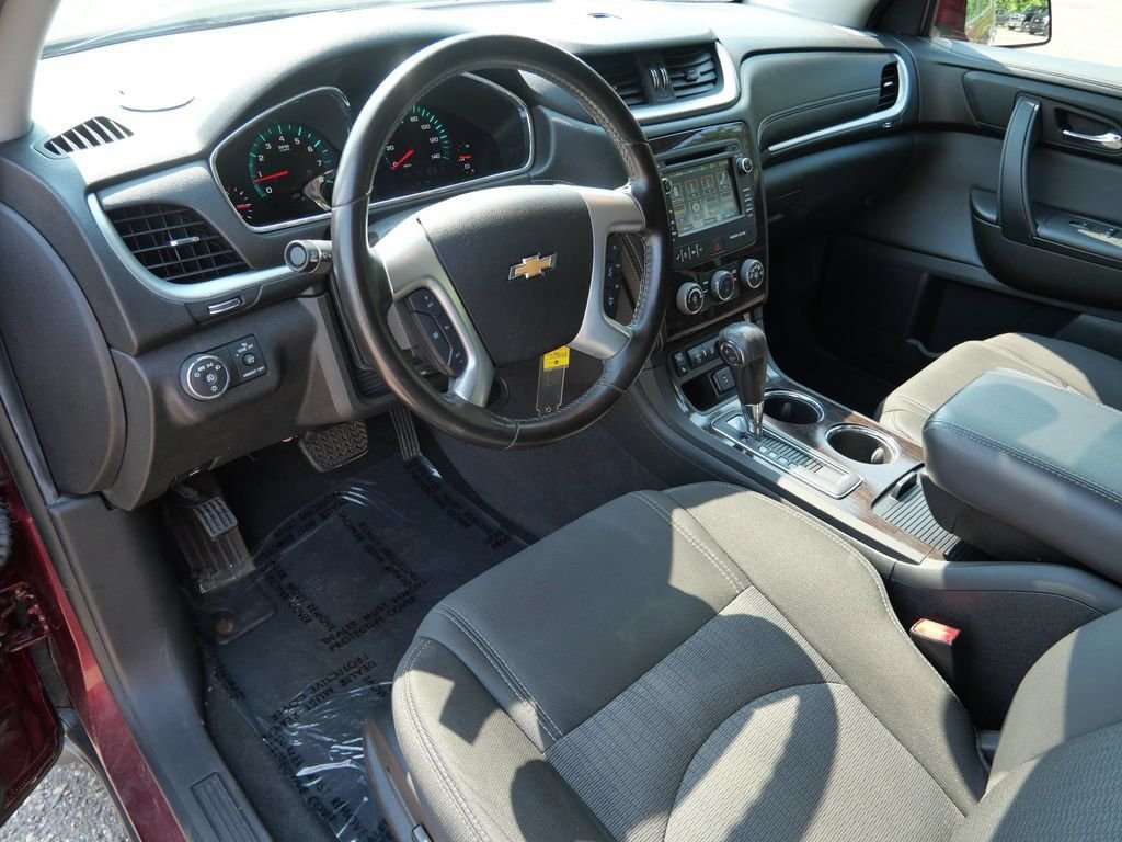 Used 2016 Red Chevrolet LT image 3