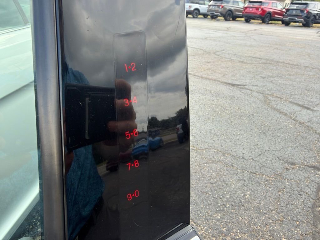 Used 2019 Ingot Silver Ford Limited image 32