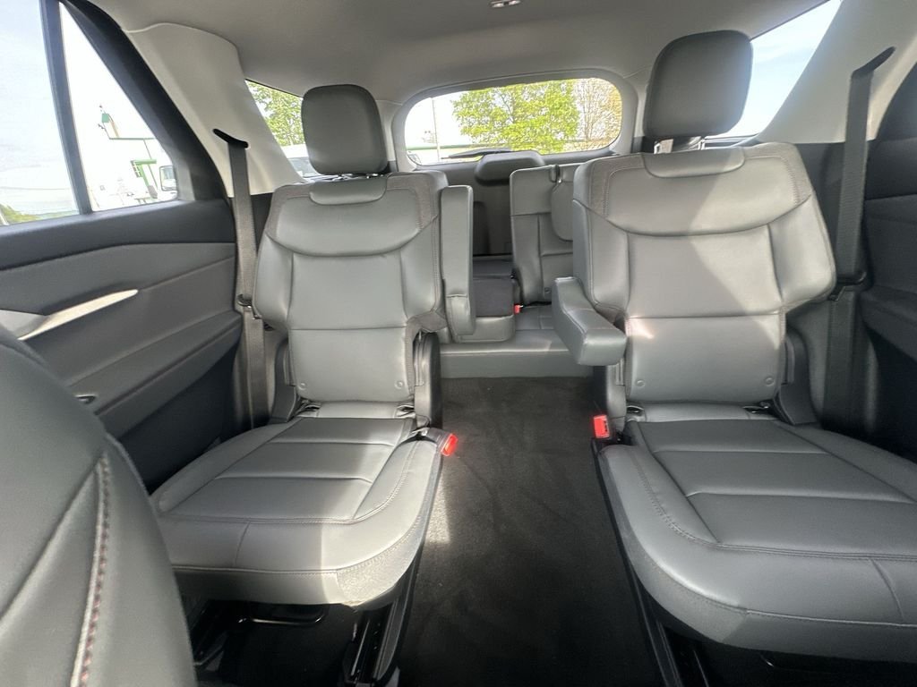 New 2026 Space White Metallic Ford Active image 13