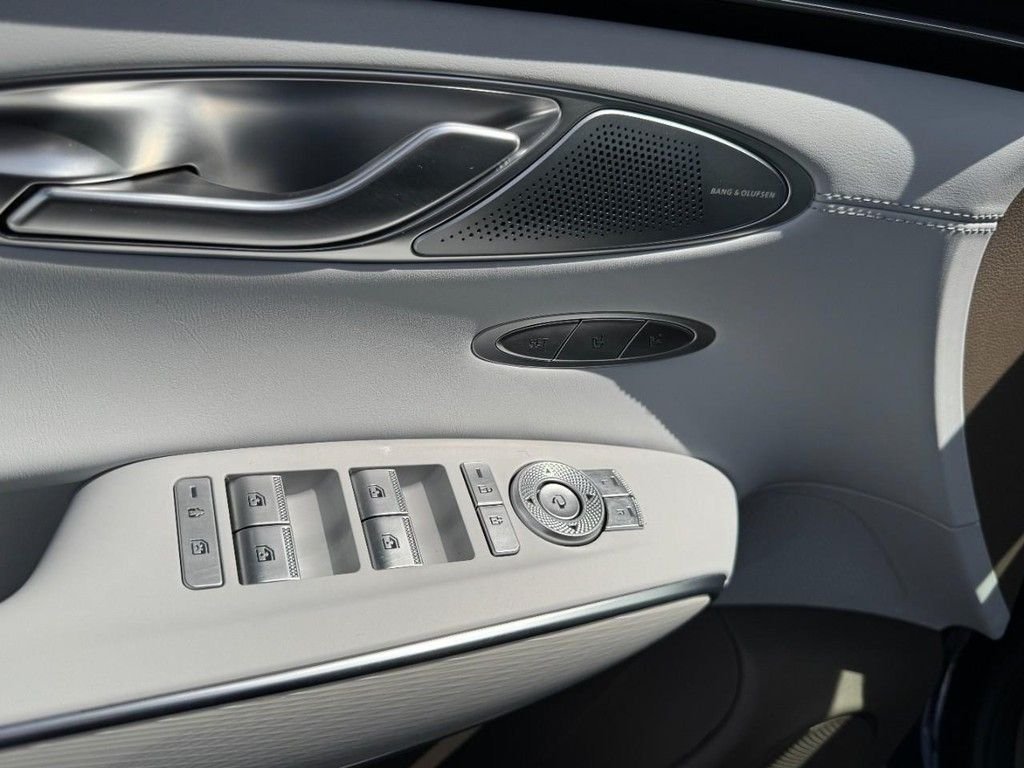 2026 GENESIS GV70 Advanced - Photo 16