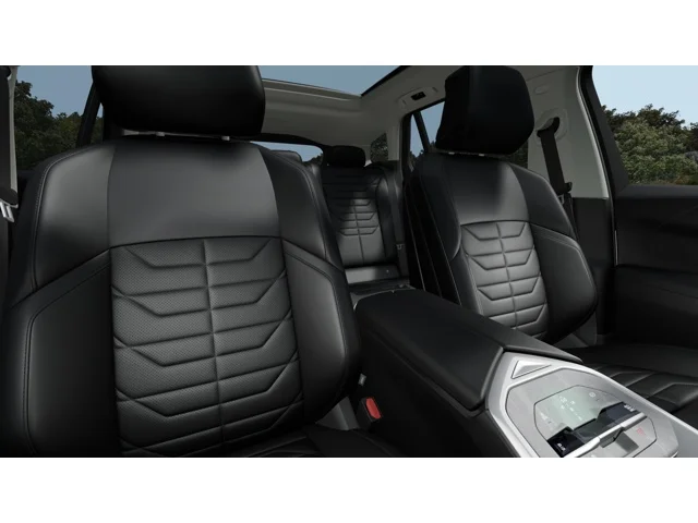 New 2027 Mineral White Metallic BMW  image 11
