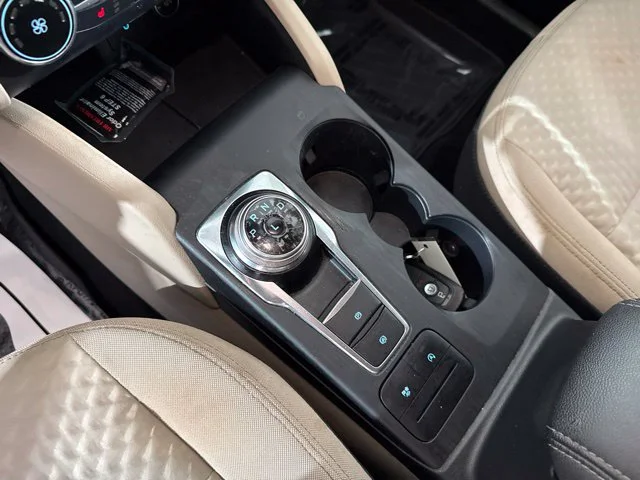 Used 2020 White Ford SE image 21