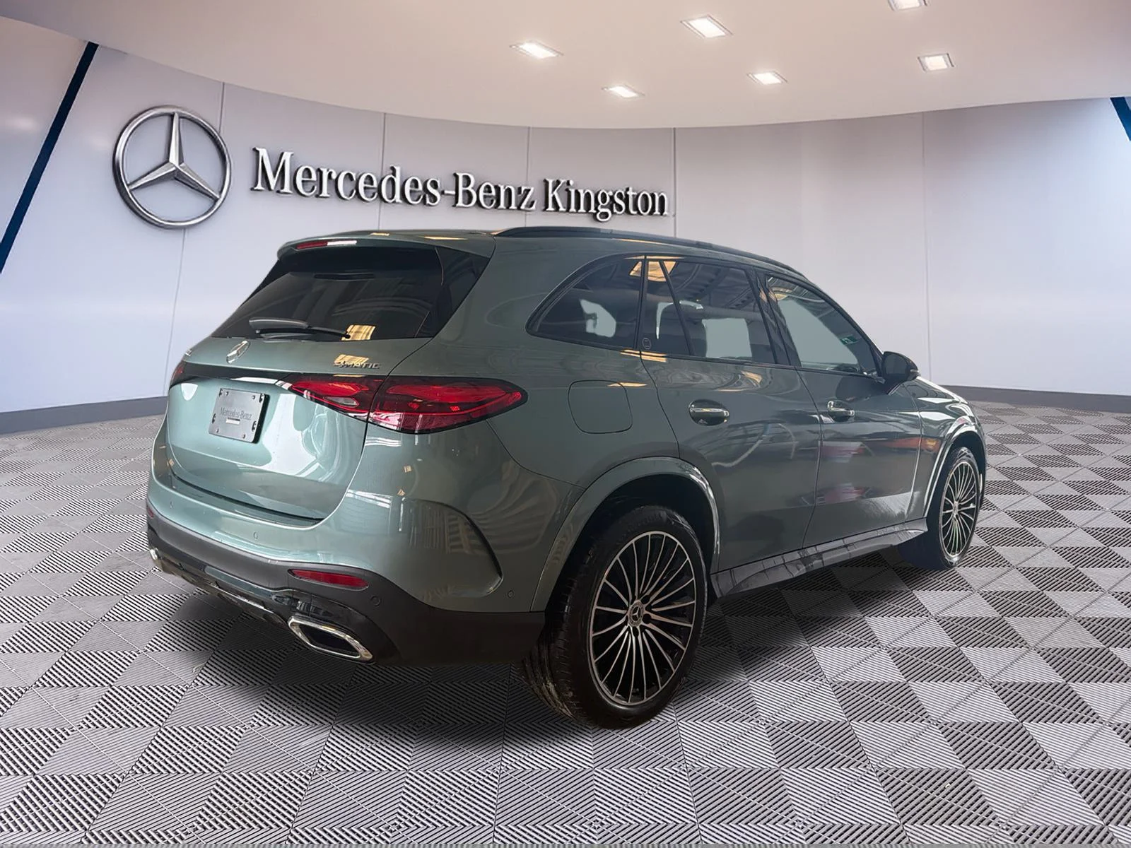 Used 2026 Silver Mercedes-Benz GLC 300 4MATIC SUV image 5