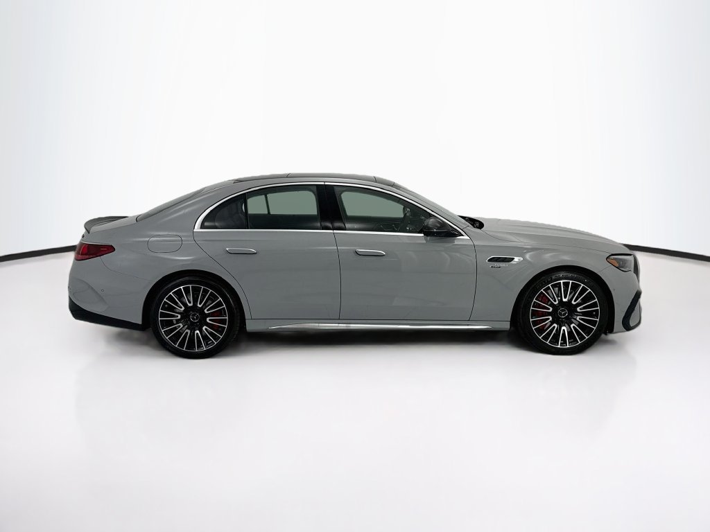 New 2027 MANUFAKTUR Alpine Grey Mercedes-Benz E 53 AMG® image 4