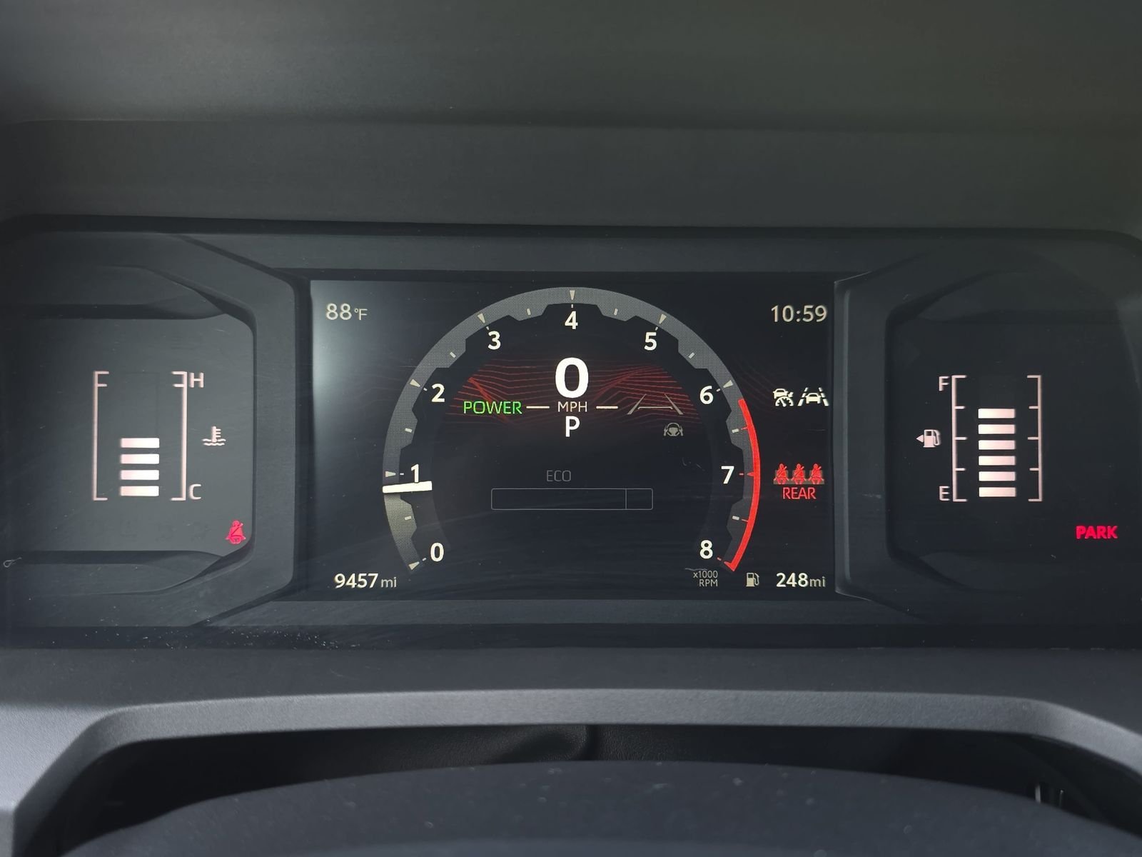 2025 Toyota Tacoma SR5 - Photo 19