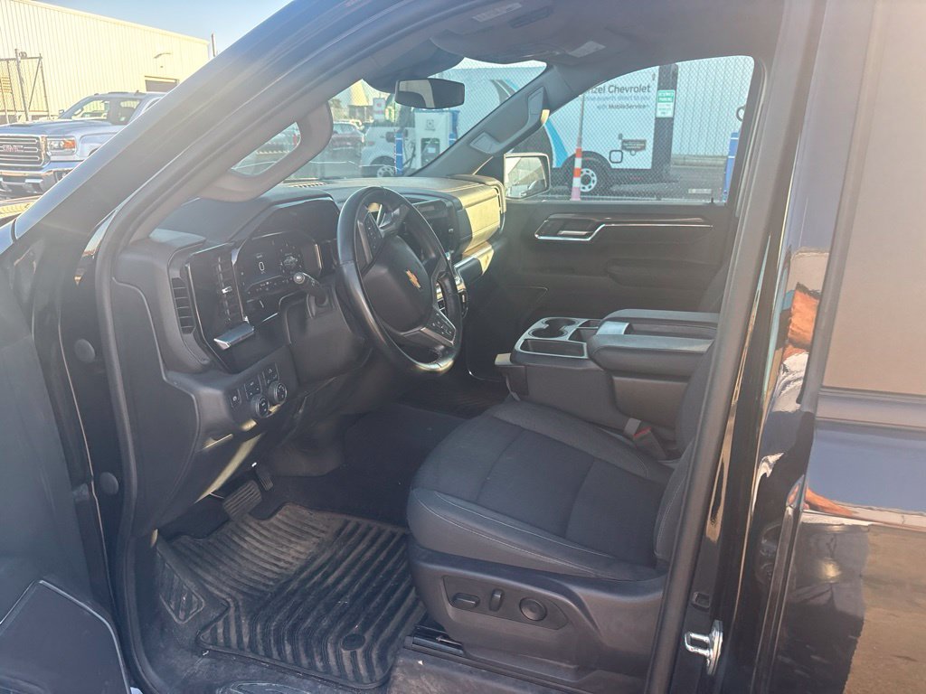 Used 2024 Black Chevrolet LT (2FL) image 13