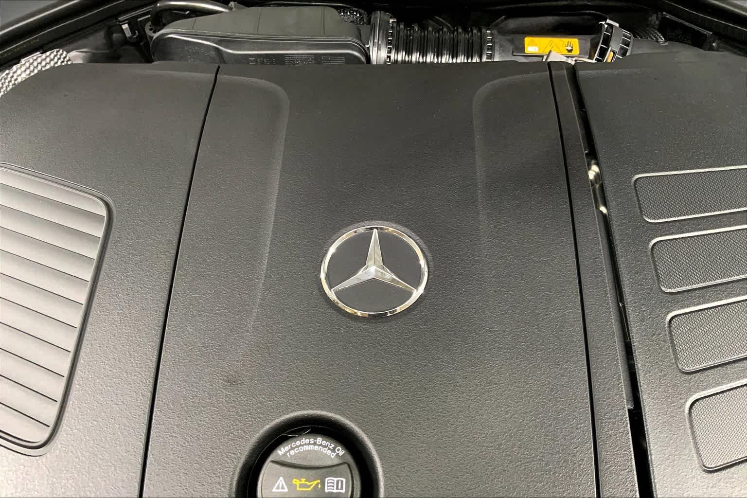Used 2025 Polar White Mercedes-Benz C 300 image 16