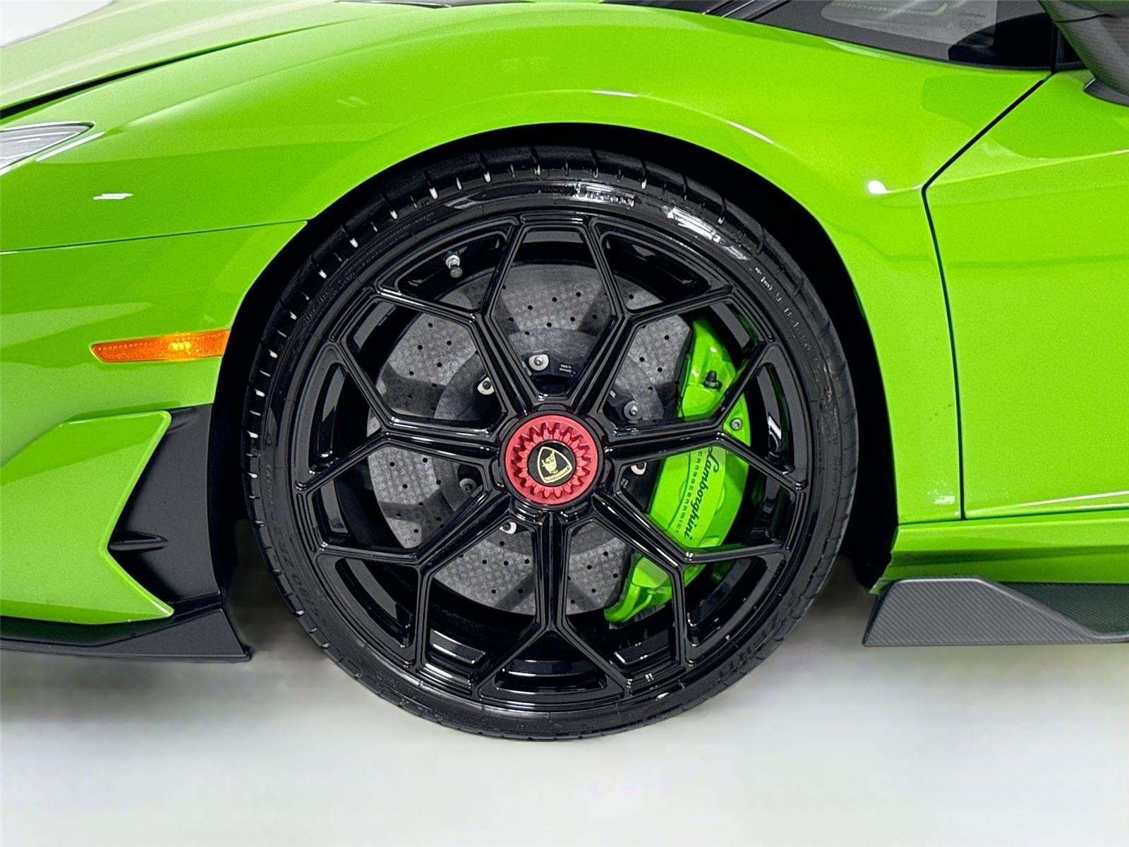 2021 Lamborghini Aventador - Photo 48