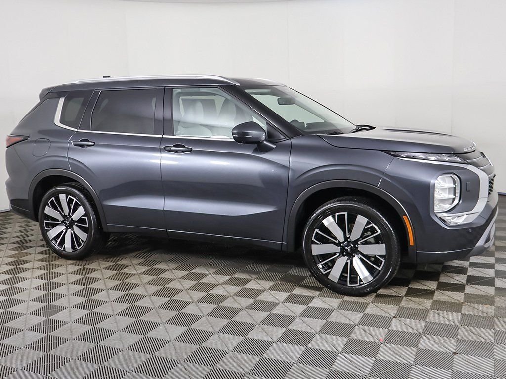 2025 Mitsubishi Outlander SEL - Photo 22