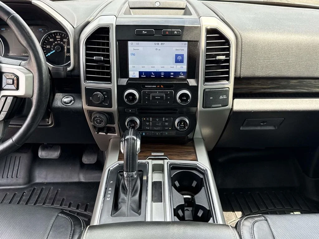 Used 2018 Gray Ford Lariat image 19