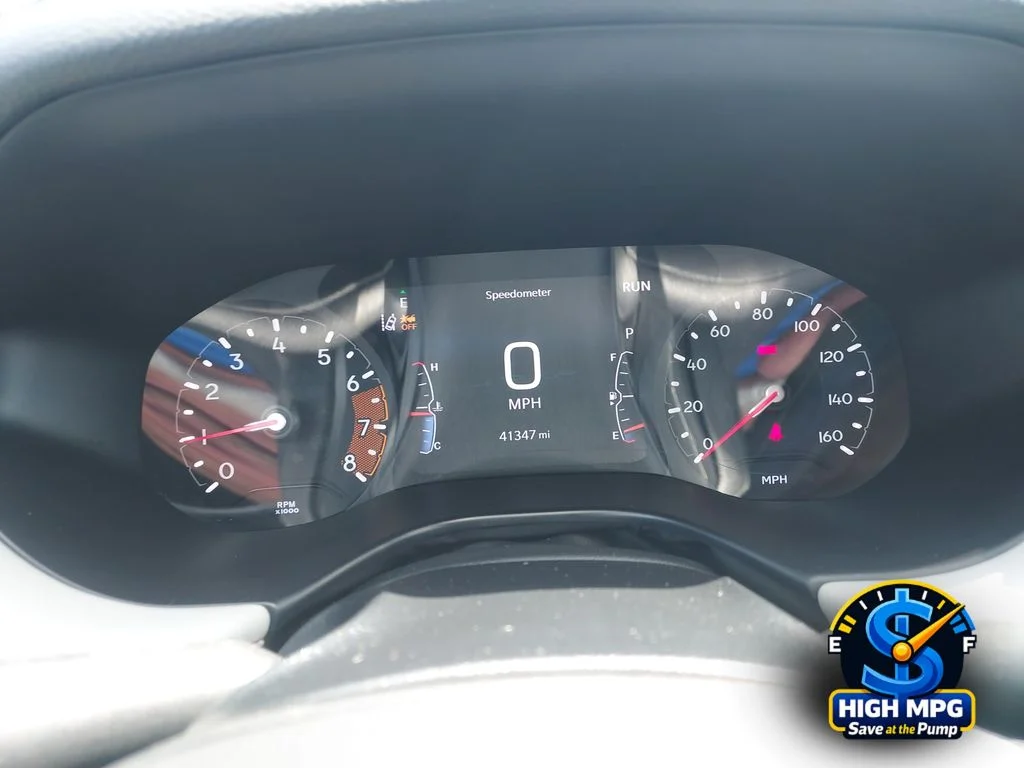 Used 2025 Silver Jeep Limited image 27