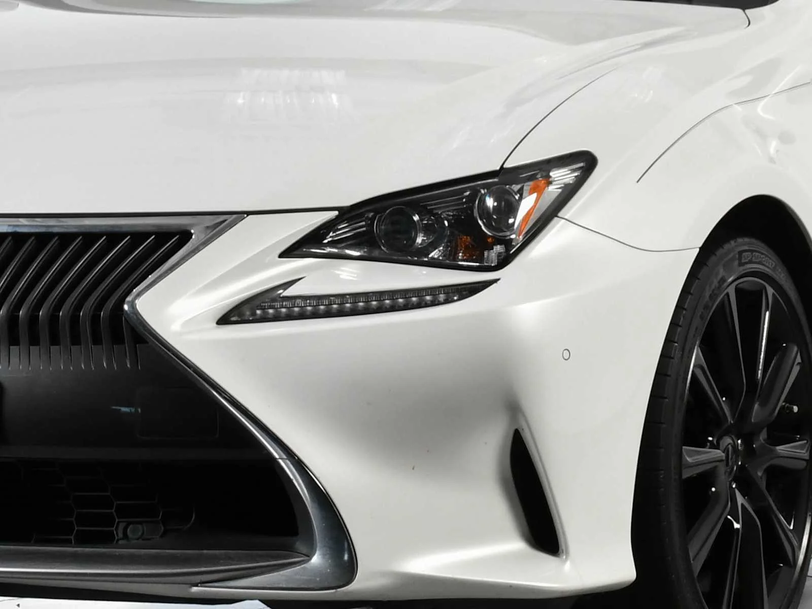 Used 2015 Starfire Pearl Lexus  image 11