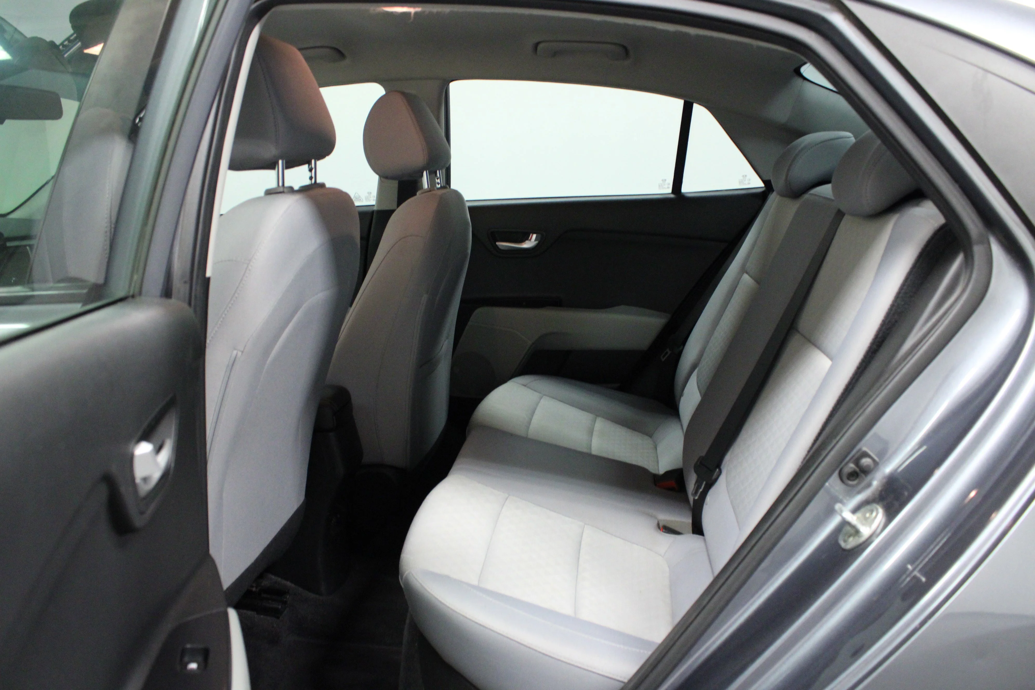 Used 2020 Phantom Gray Kia S image 13