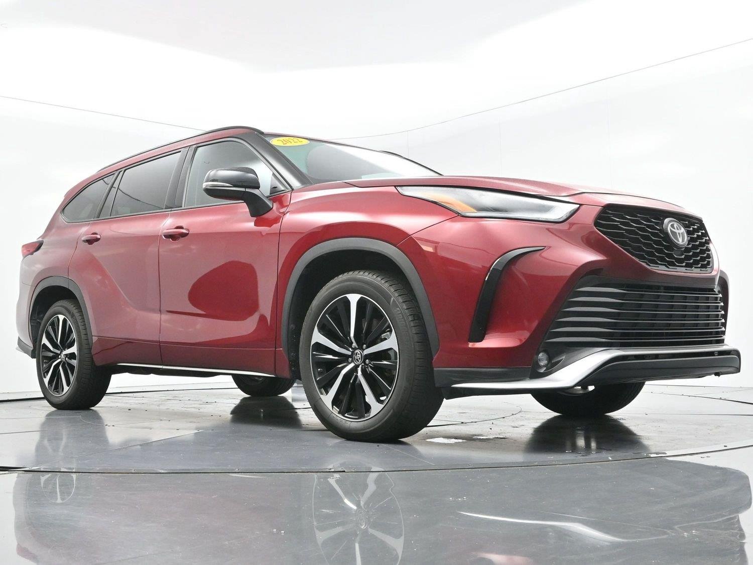 Used 2022 Ruby Flare Pearl Toyota XSE image 47