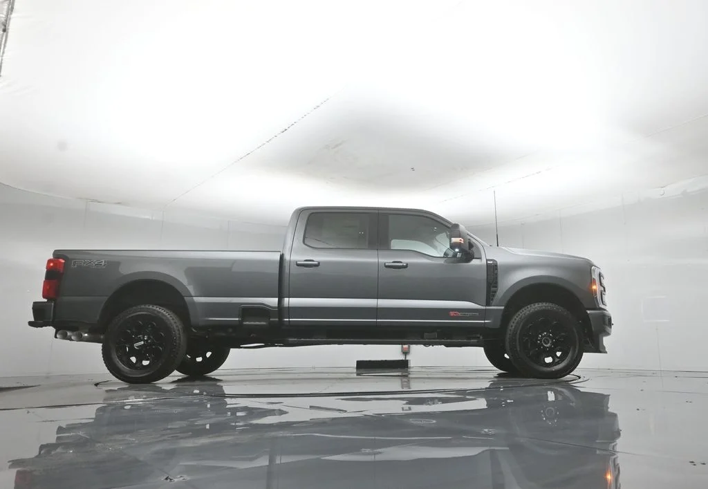 New 2026 Carbonized Gray Metallic Ford XLT image 48