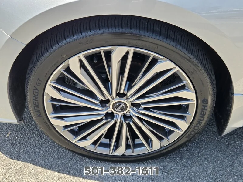 Used 2024 Brilliant Silver Metallic NISSAN 2.5 SL SEDAN image 19
