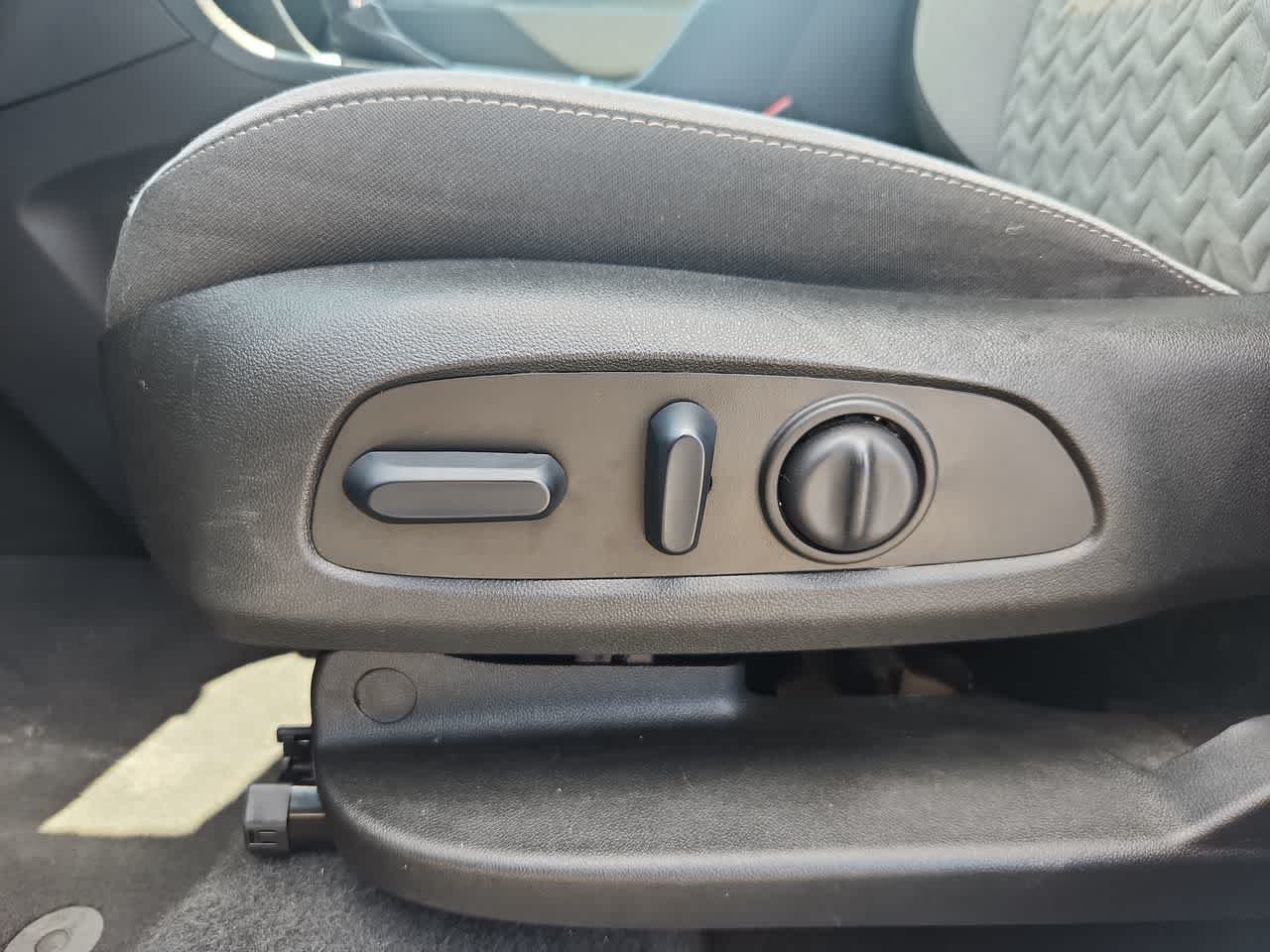 Used 2024 Summit White Chevrolet LS image 14