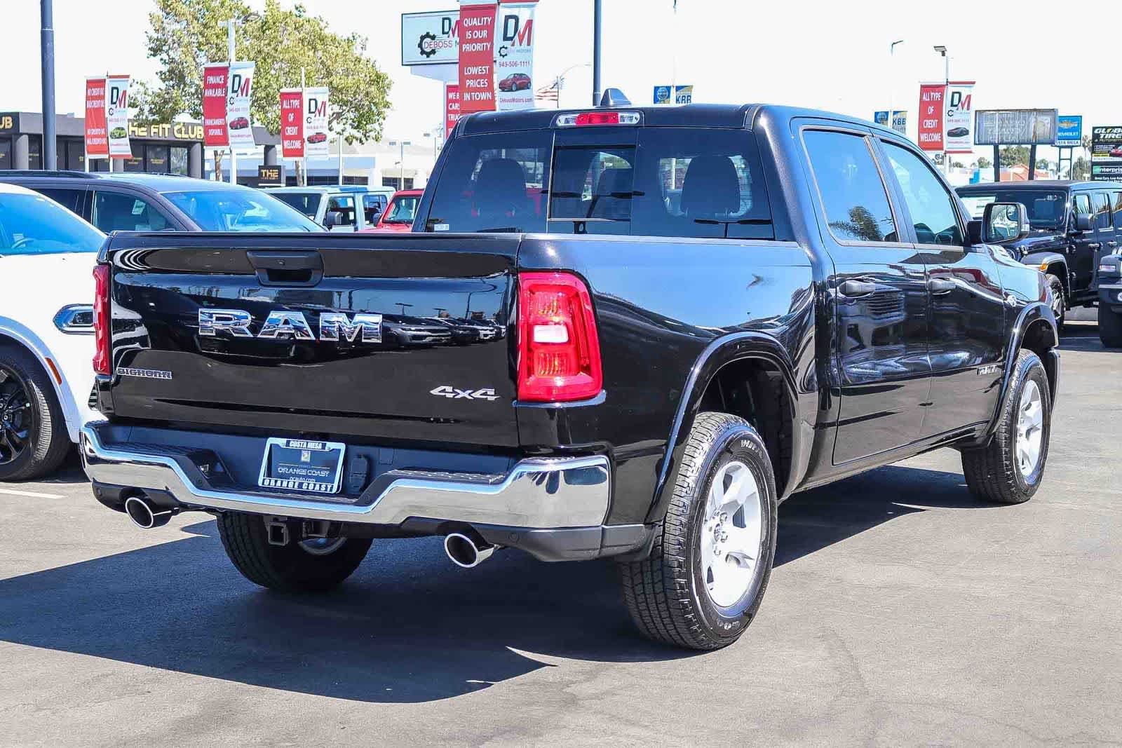New 2026 Diamond Black Crystal Pearl-Coat Exterior Paint RAM Big Horn image 4