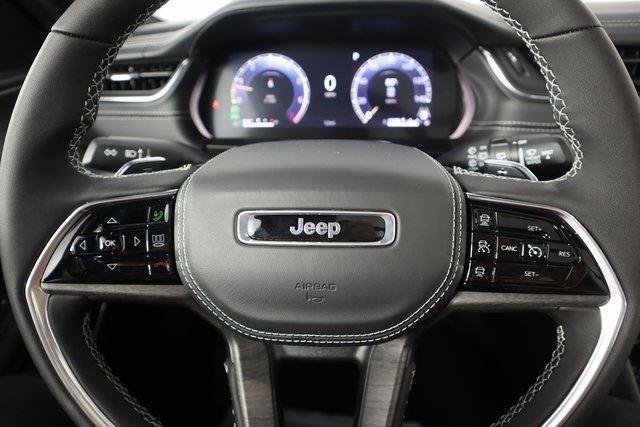 2025 Jeep Grand Cherokee L Overland - Photo 12