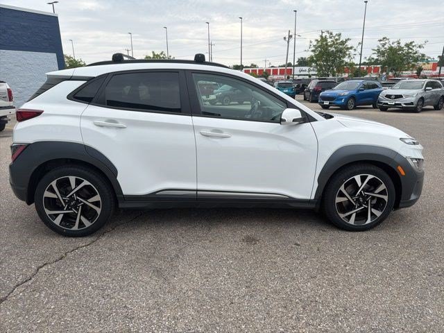 Used 2022 Lunar White Hyundai Limited image 6
