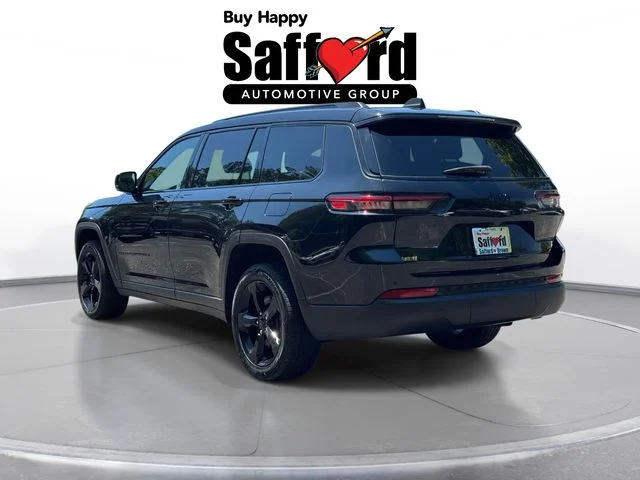 Used 2023 Black Jeep Altitude image 6