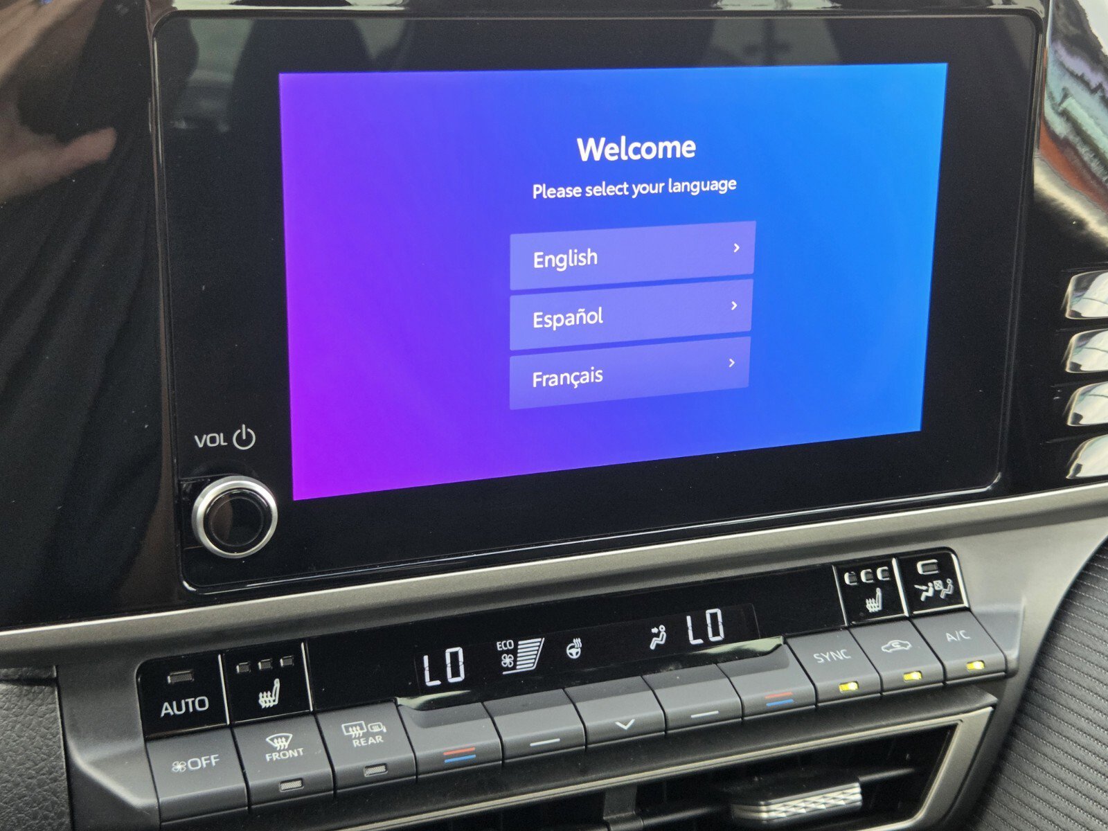 Used 2025 Ice Cap Toyota SE image 16