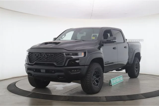 New 2026 Diamond Black Crystal Pearl-Coat Exterior Paint RAM RHO image 10