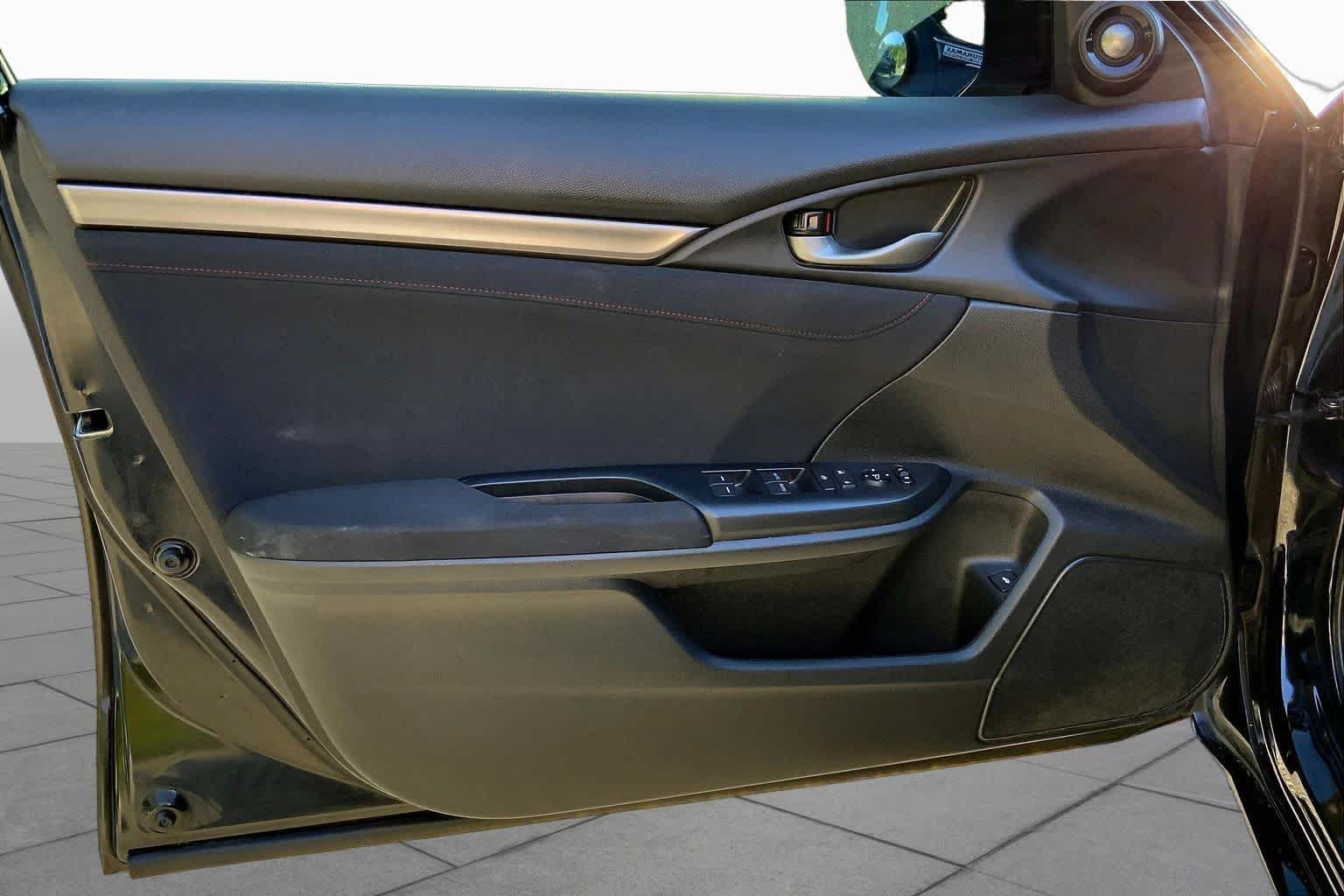 Used 2019 Crystal Black Pearl Honda  image 19