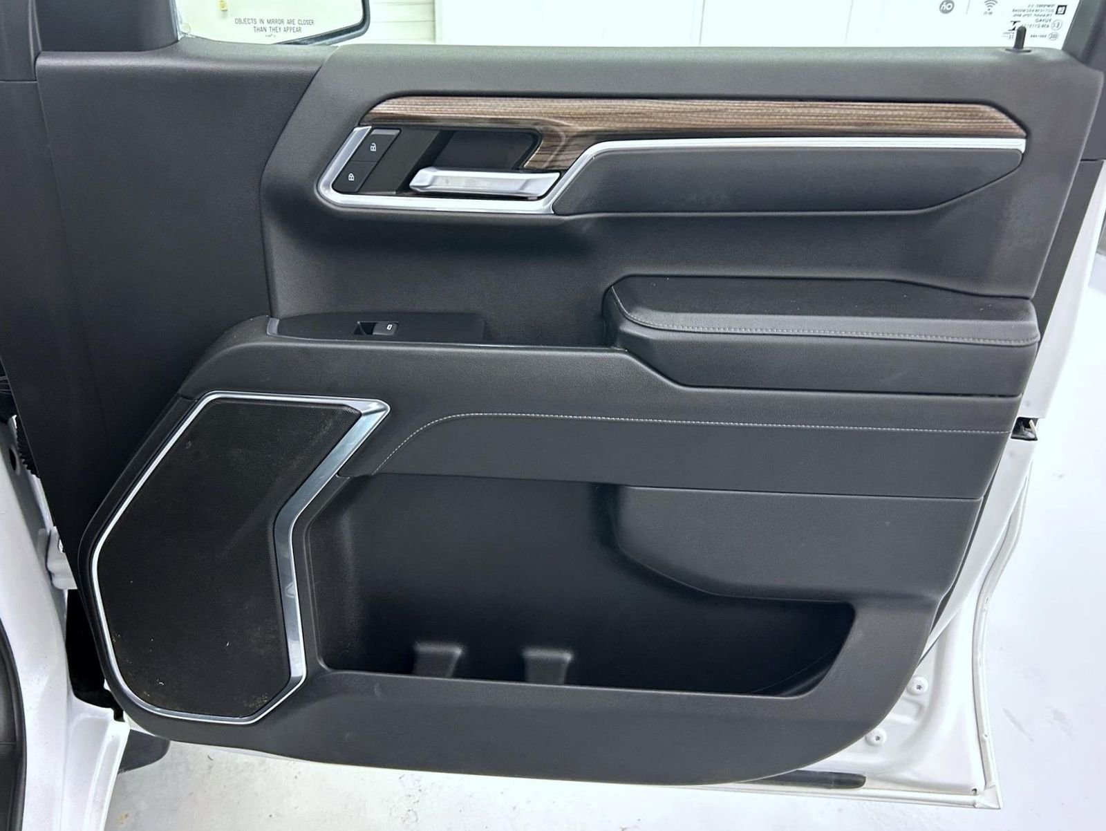 Used 2023 White Chevrolet LT image 16