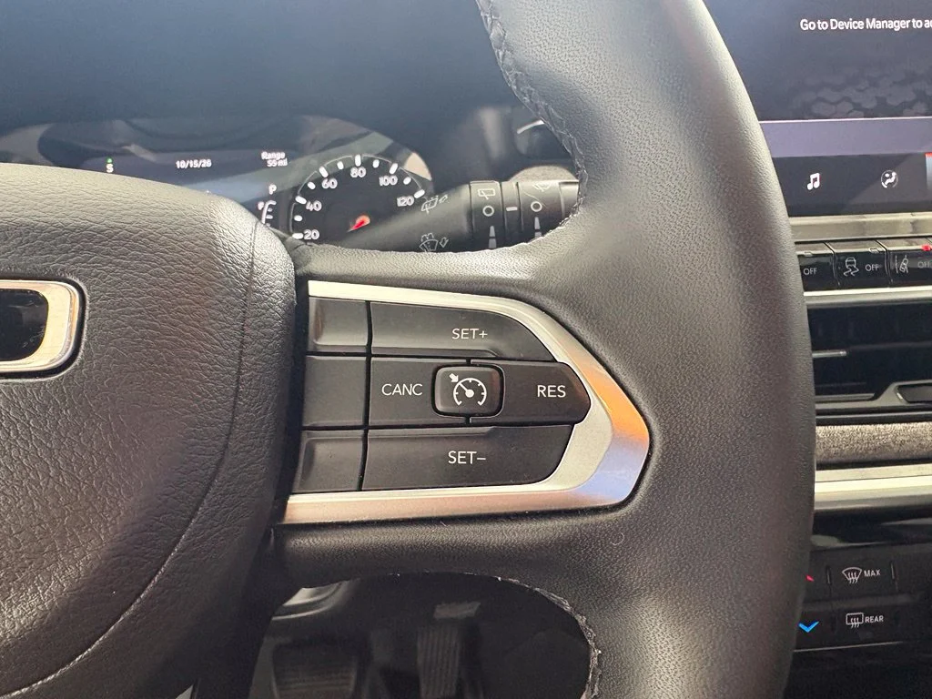 Used 2024 Black Jeep Latitude Lux image 5