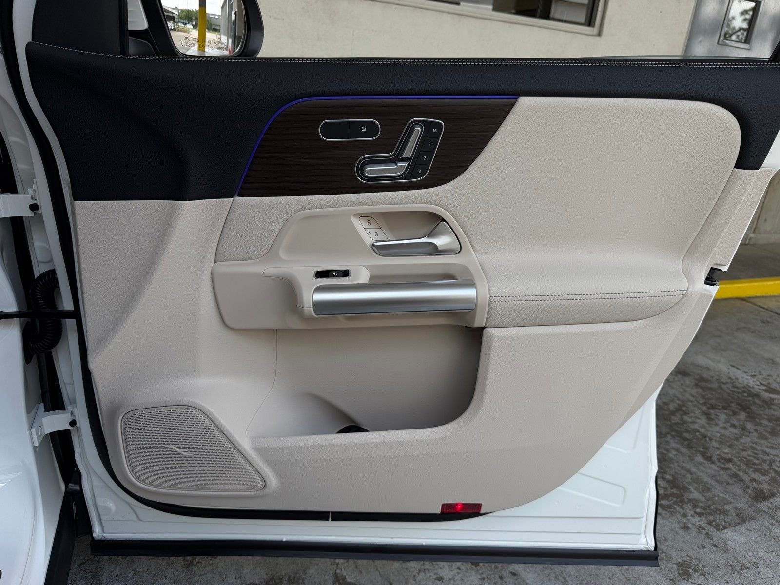 New 2026 Polar White Mercedes-Benz GLA 250 image 19