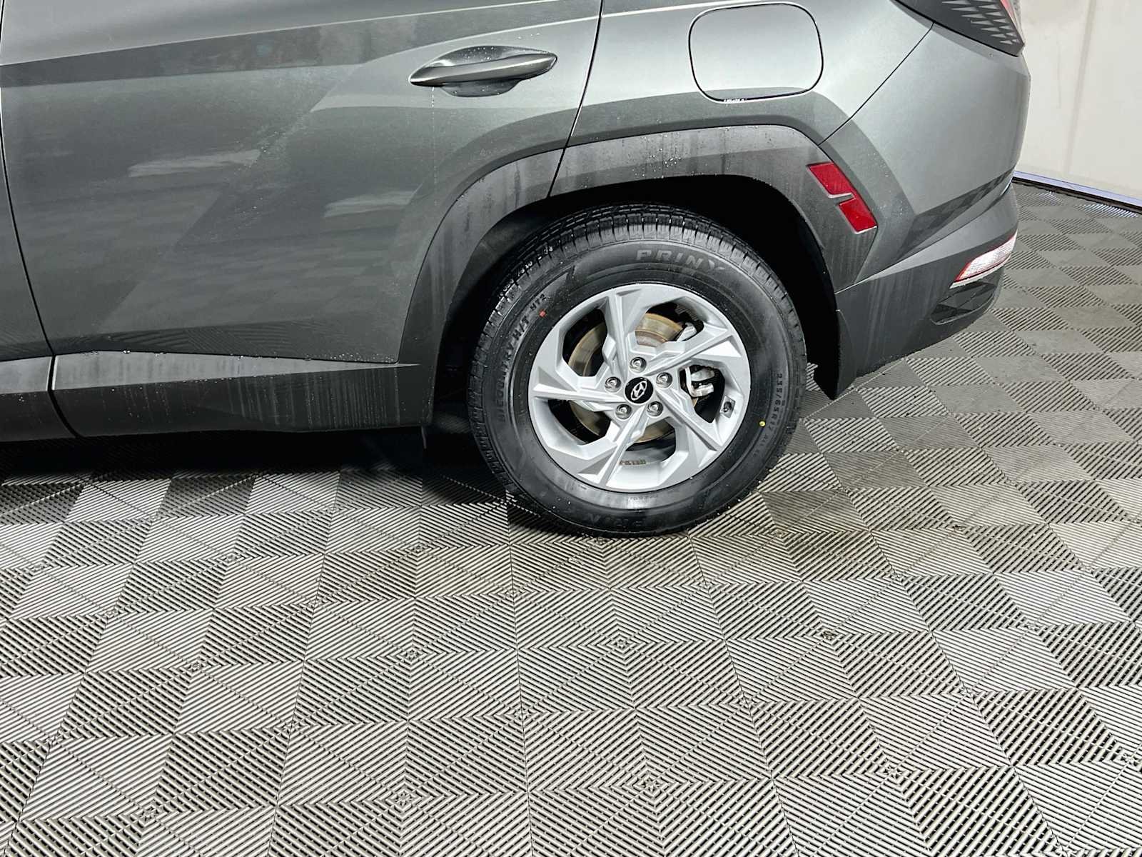 Certified Used 2023 Amazon Gray Hyundai SEL image 30
