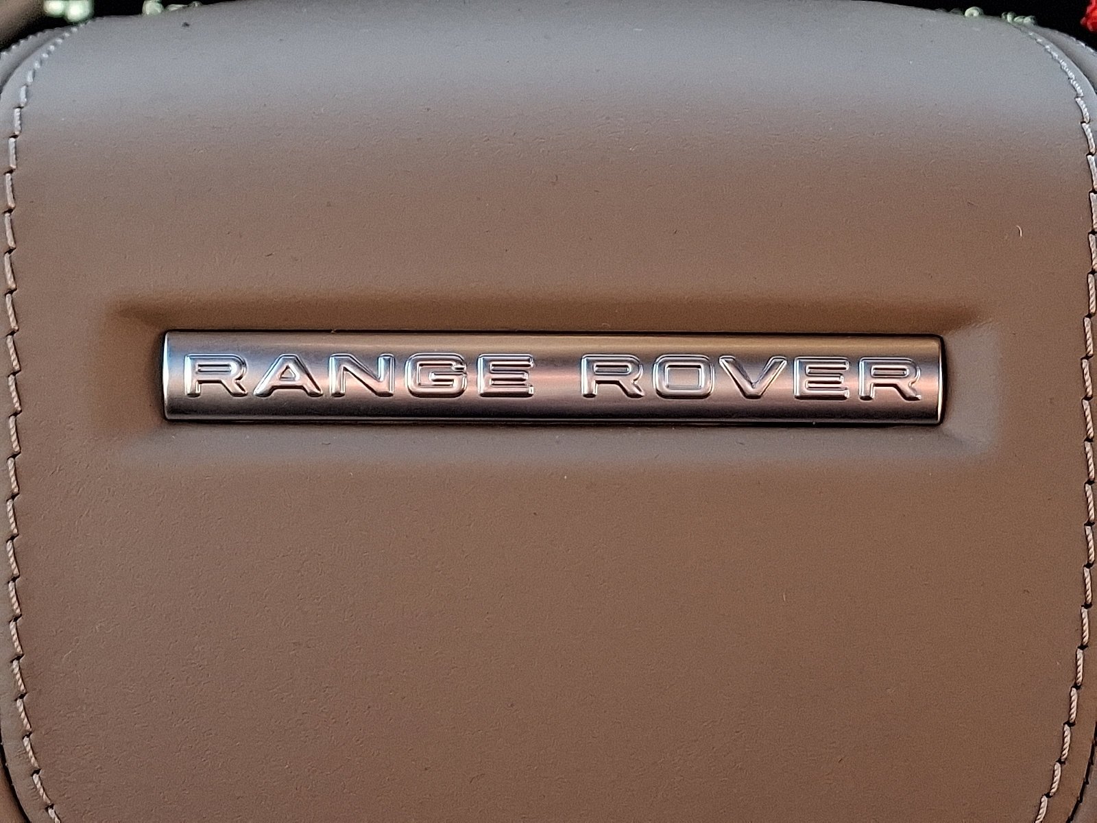 2026 Land Rover Range Rover SE - Photo 20