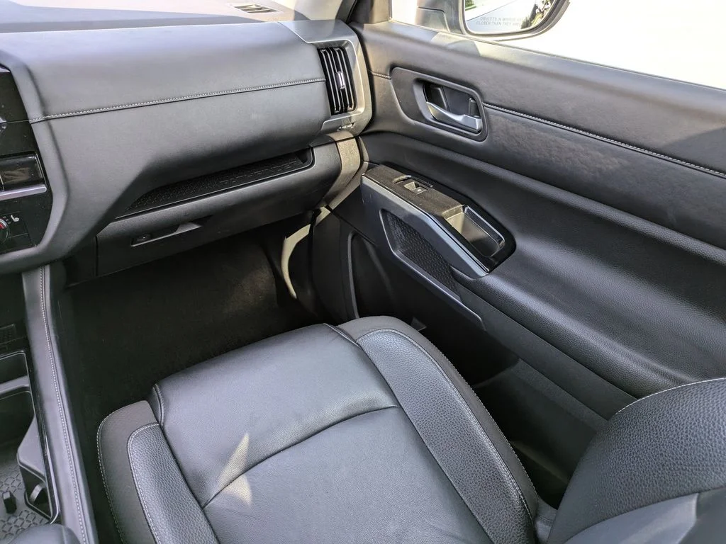 Certified Used 2023 Deep Ocean Blue Pearl Nissan SL image 18