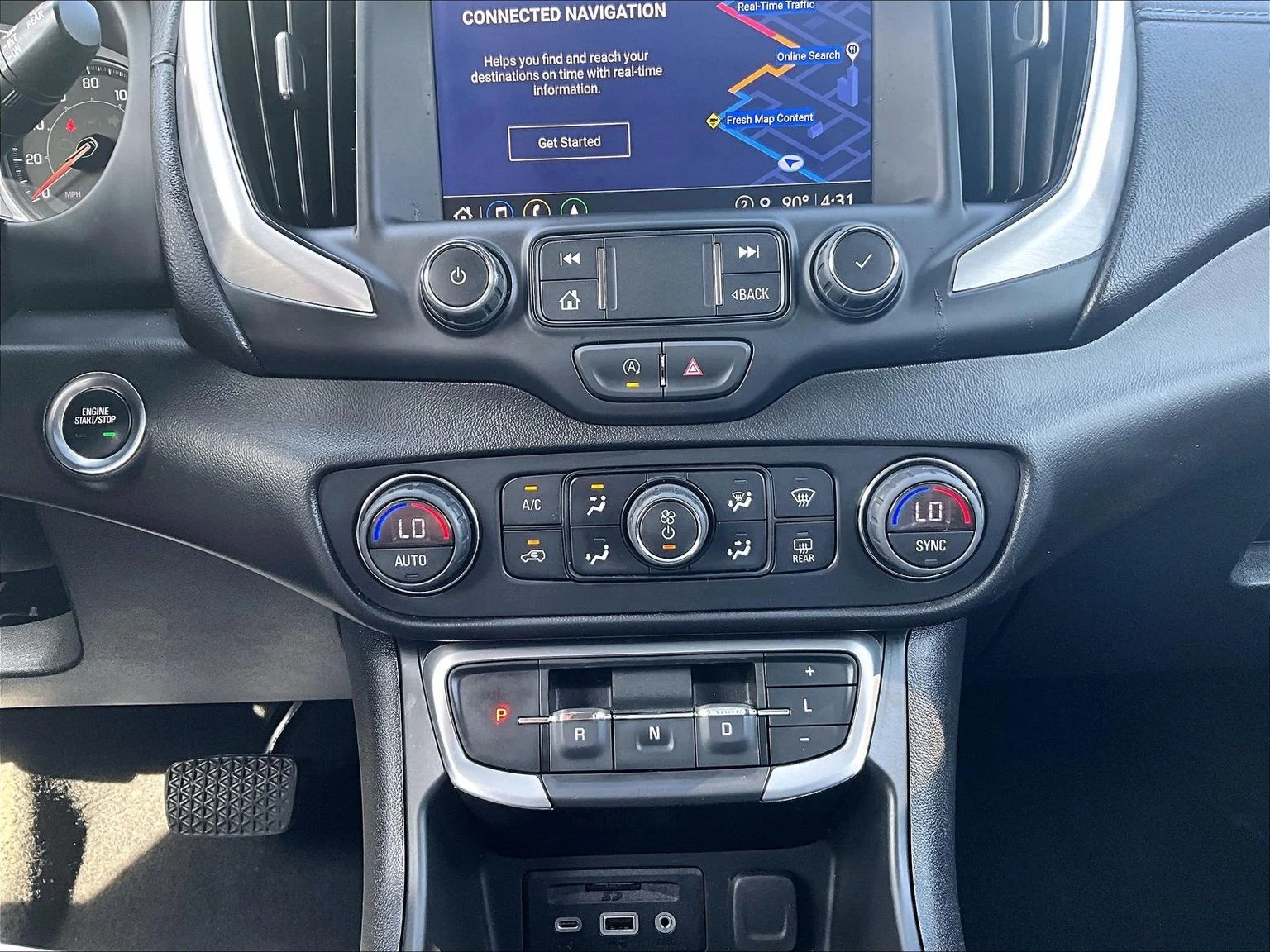 Used 2022 Black GMC SLE image 31