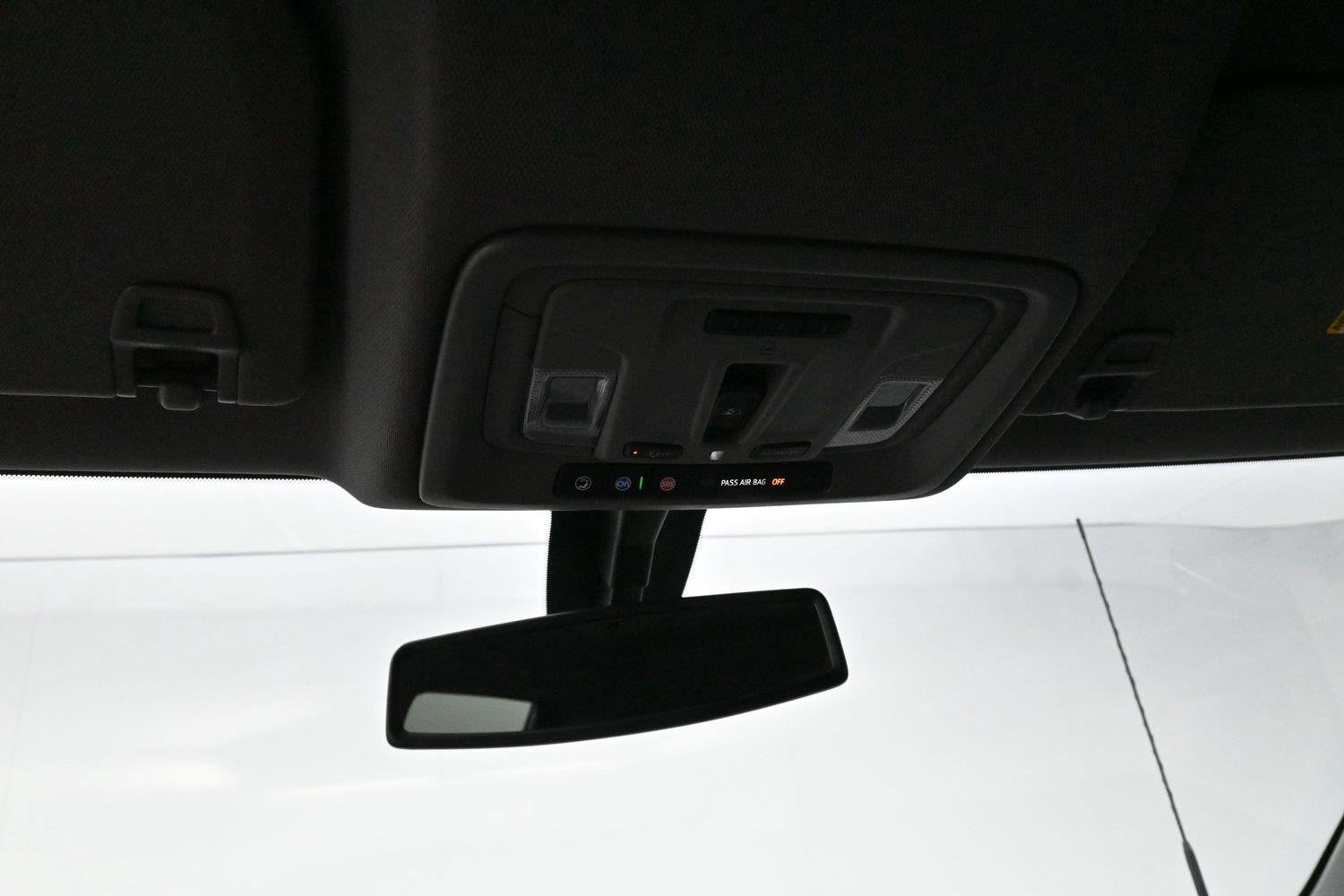 Used 2020 BLACK Chevrolet LT image 27