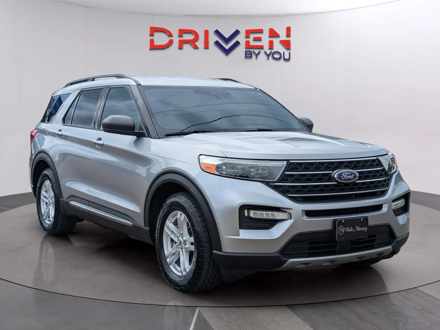 Used 2020 Iconic Silver Ford XLT image 7