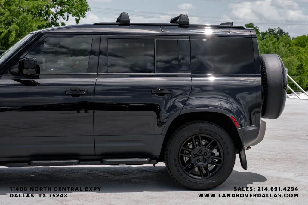 Used 2026 Black Land Rover S image 13