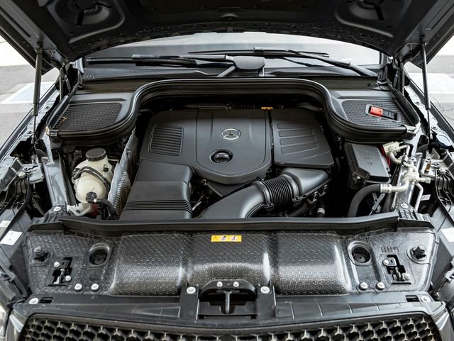 Used 2025 Selenite Gray Metallic Mercedes-Benz GLE 350 image 32