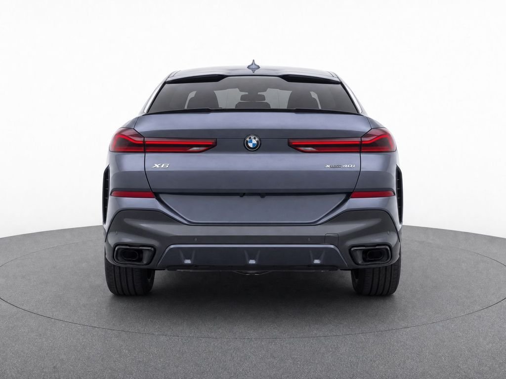Used 2022 Gray Metallic BMW xDrive40i image 4