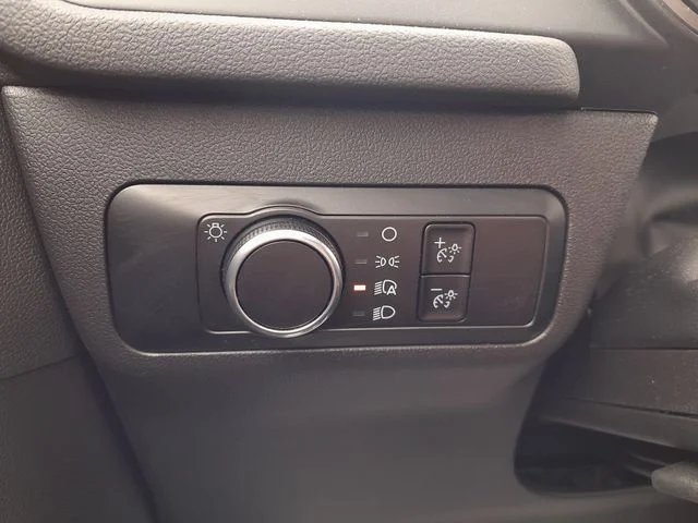 Used 2025 Silver Ford Active image 18