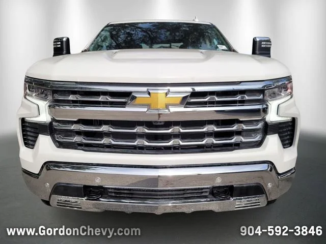 2025 Chevrolet Silverado 1500 LTZ - Photo 11