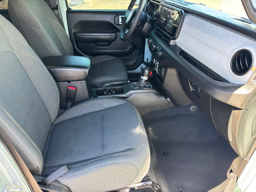 Used 2024 Gray Jeep Sport S 4xe image 16