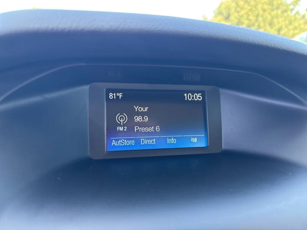 Used 2018 Gray Ford SE image 22