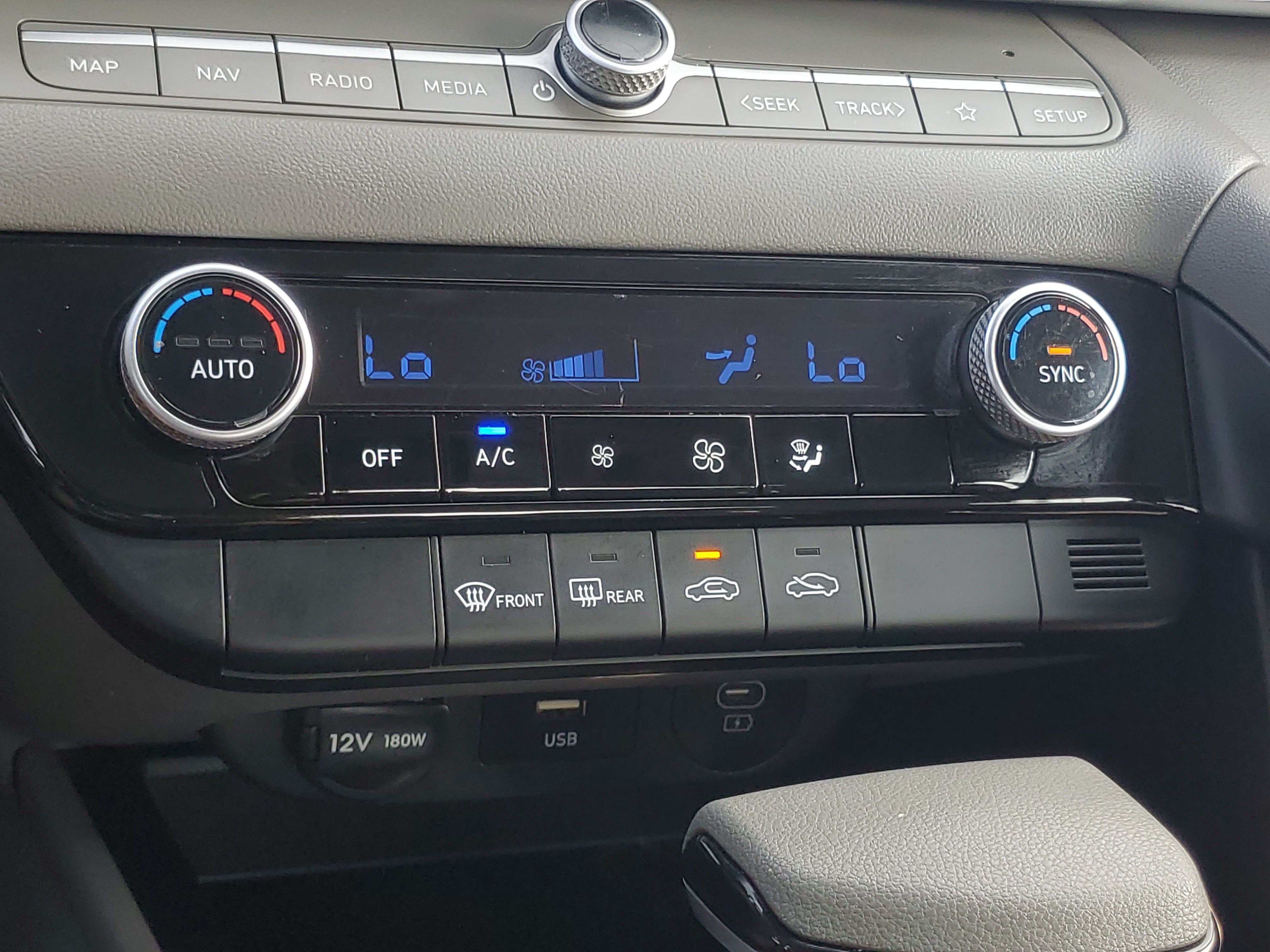 Used 2024 Abyss Black Hyundai SEL image 30