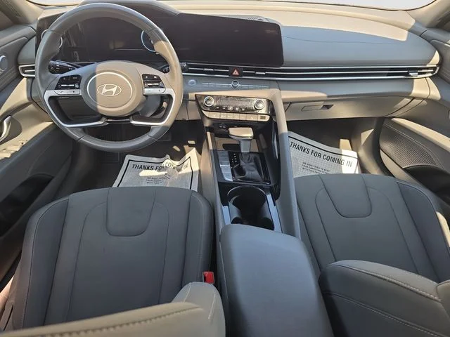 Used 2025  Hyundai SEL Convenience image 10