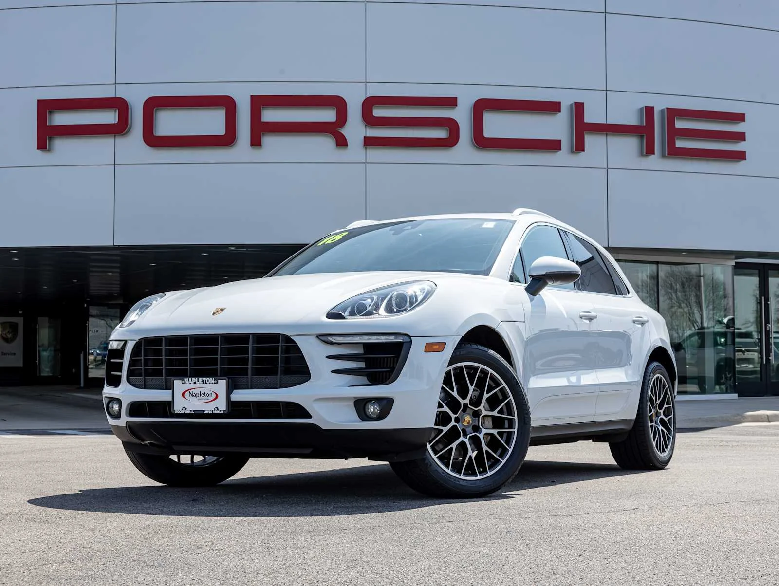 2018 Porsche Macan S's photo